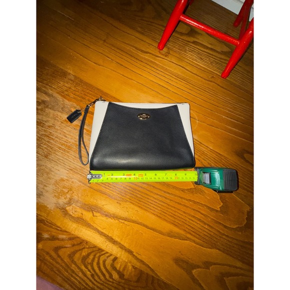 Coach Colorblock Leather Wristlet Large Clutch Black White F53419 - Picture 2 of 7